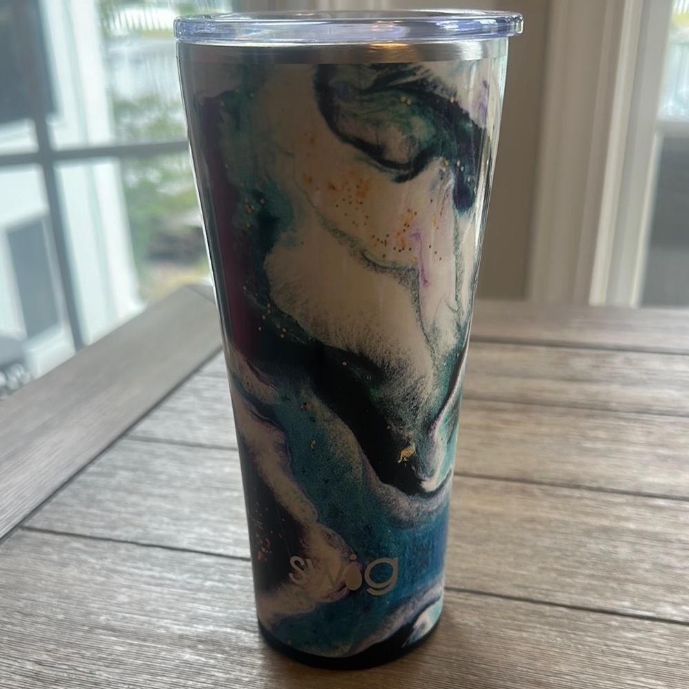 Swig Marble Tumbler with Lid